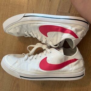 Nike Court Legacy Canvas Women’s 9.5 Sneakers